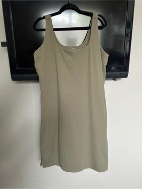 Old Navy Women’s Olive Powersoft activewear dress